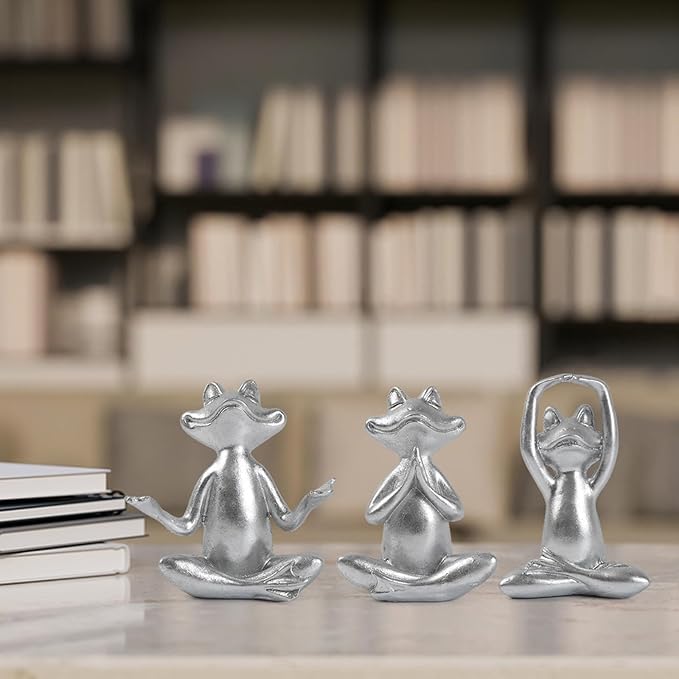 Suoedd Silver Frog Figurines Yoga Decor Set of 3 –Frog Yoga Statues for Modern Living Room Table Office Bookshelf Shelves Home Sculptures Decor, for Mom Dad Women