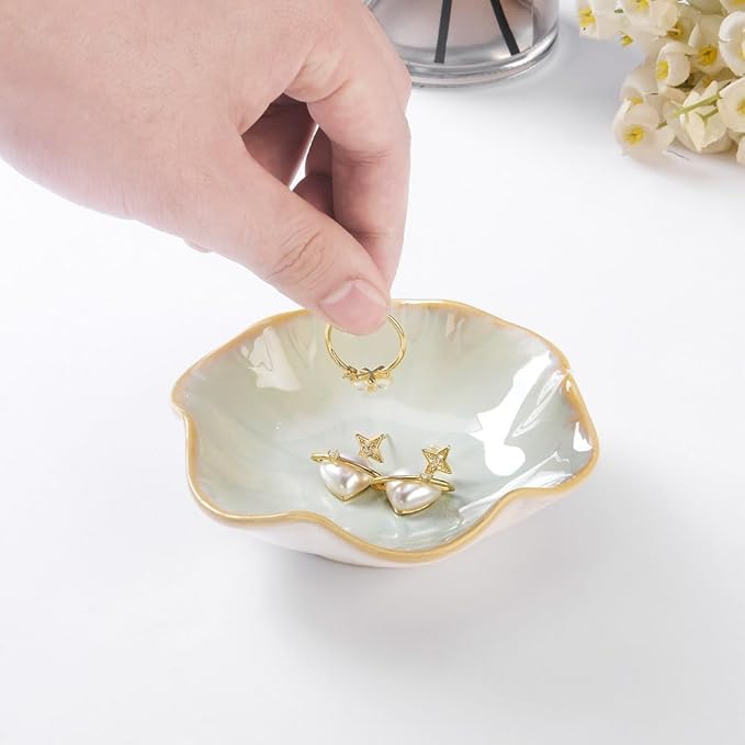 2PCS Ring Holder Dish, Small Key Bowl, Ceramic Trinket Tray Jewelry Dish Organizing Necklace Earrings for Mom Friend Sister, All Jewelries Are NOT Included. Light Green+Crystal Green.…
