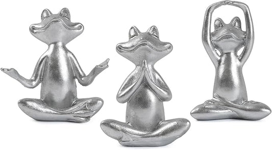 Suoedd Silver Frog Figurines Yoga Decor Set of 3 –Frog Yoga Statues for Modern Living Room Table Office Bookshelf Shelves Home Sculptures Decor, for Mom Dad Women