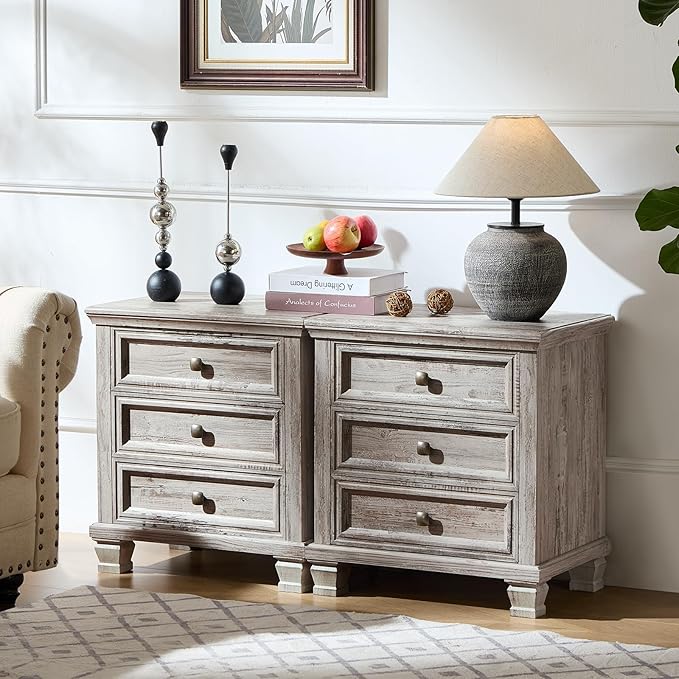 Farmhouse Nightstand with 3 Drawers, Rustic Couch End Table with 4 Square Solid Wood Legs, Mid-Century Vintage Bed Side Table with Storage, Small Dresser for Bedroom, Living Room, Grey